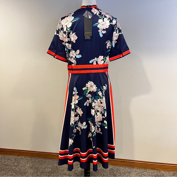 Short sleeves Floral Navy Dress size extra large - Picture 6 of 14